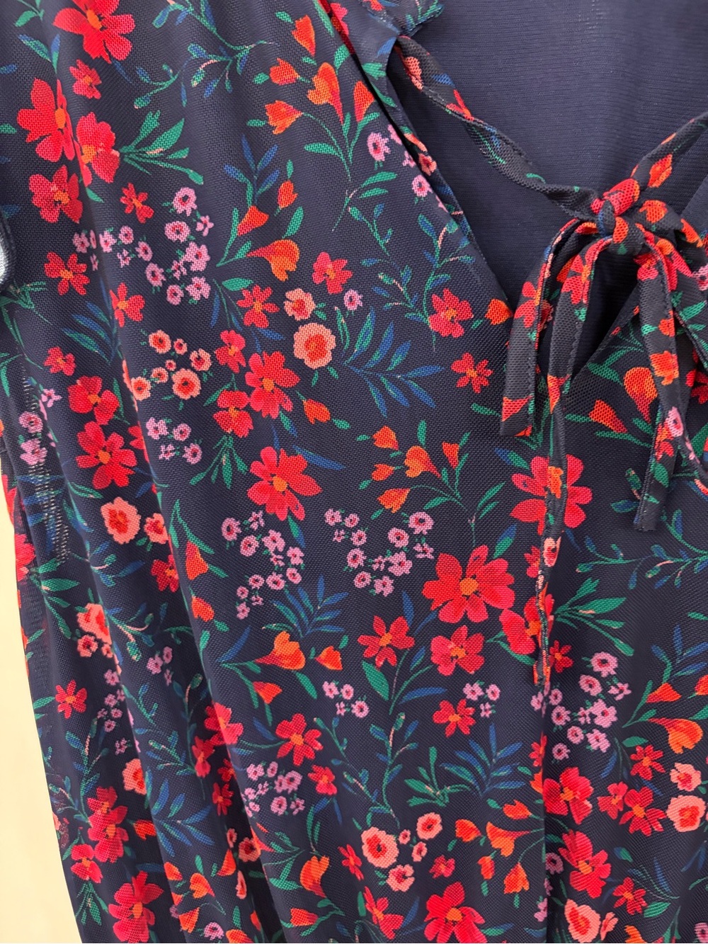 Women’s Draper James blue and red Alana dress size medium - Picture 3 of 9